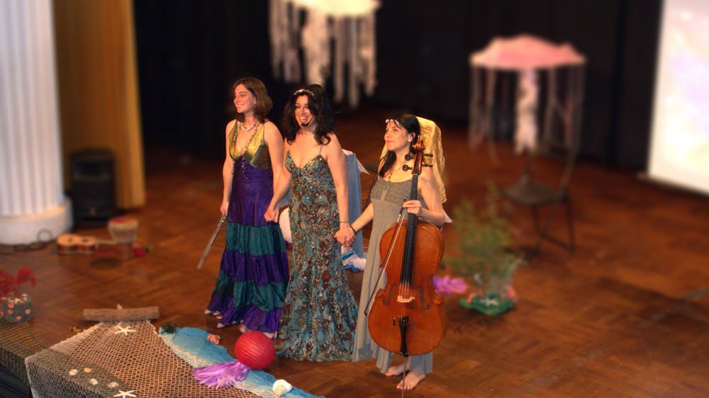 The Mermaid and the Friends of the Sea 6